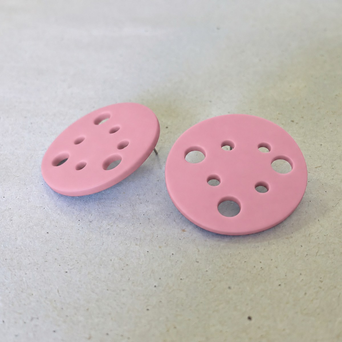 HOLE PINK